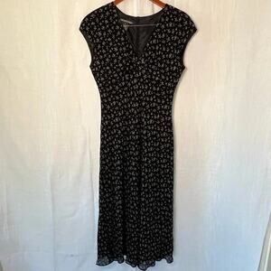 Jones Wear Lucky Sleeveless Dress